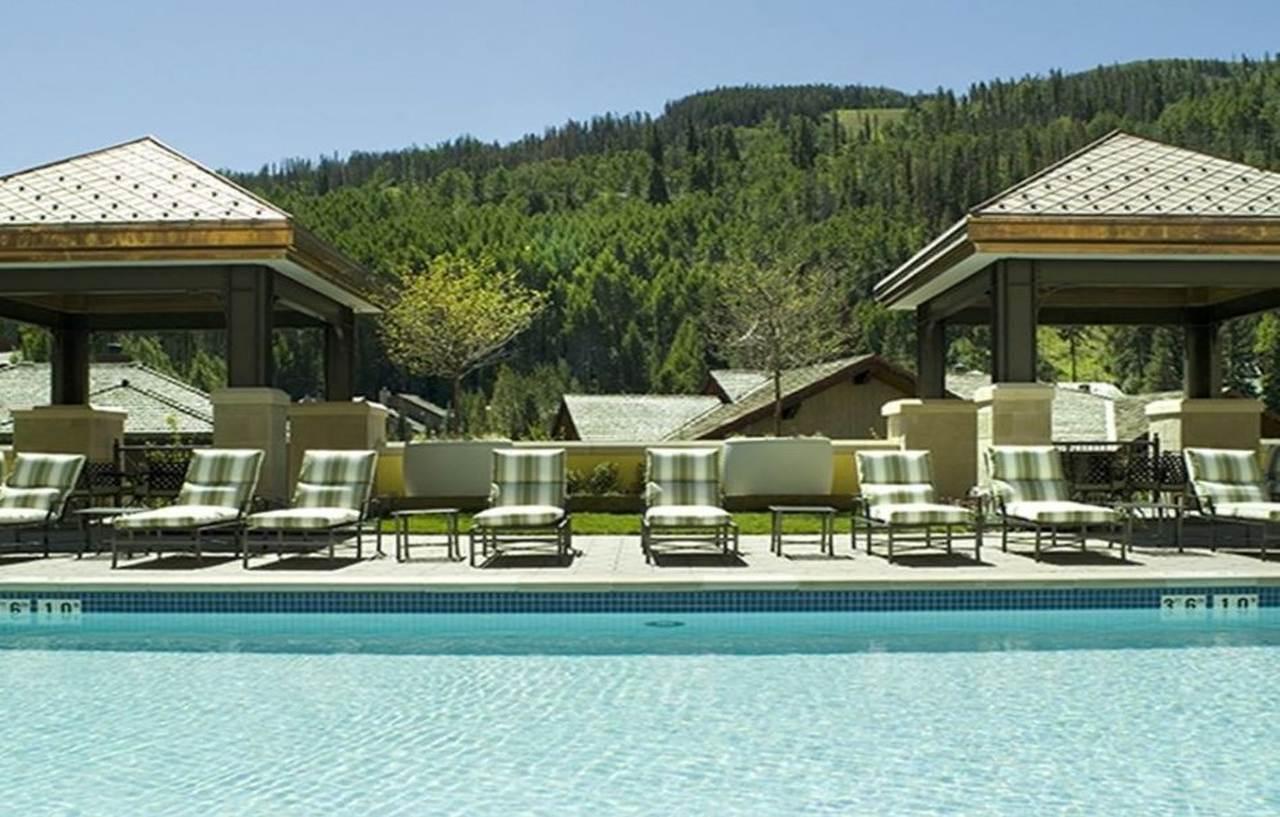 Legendary Lodging At The Ritz Вейл Екстериор снимка