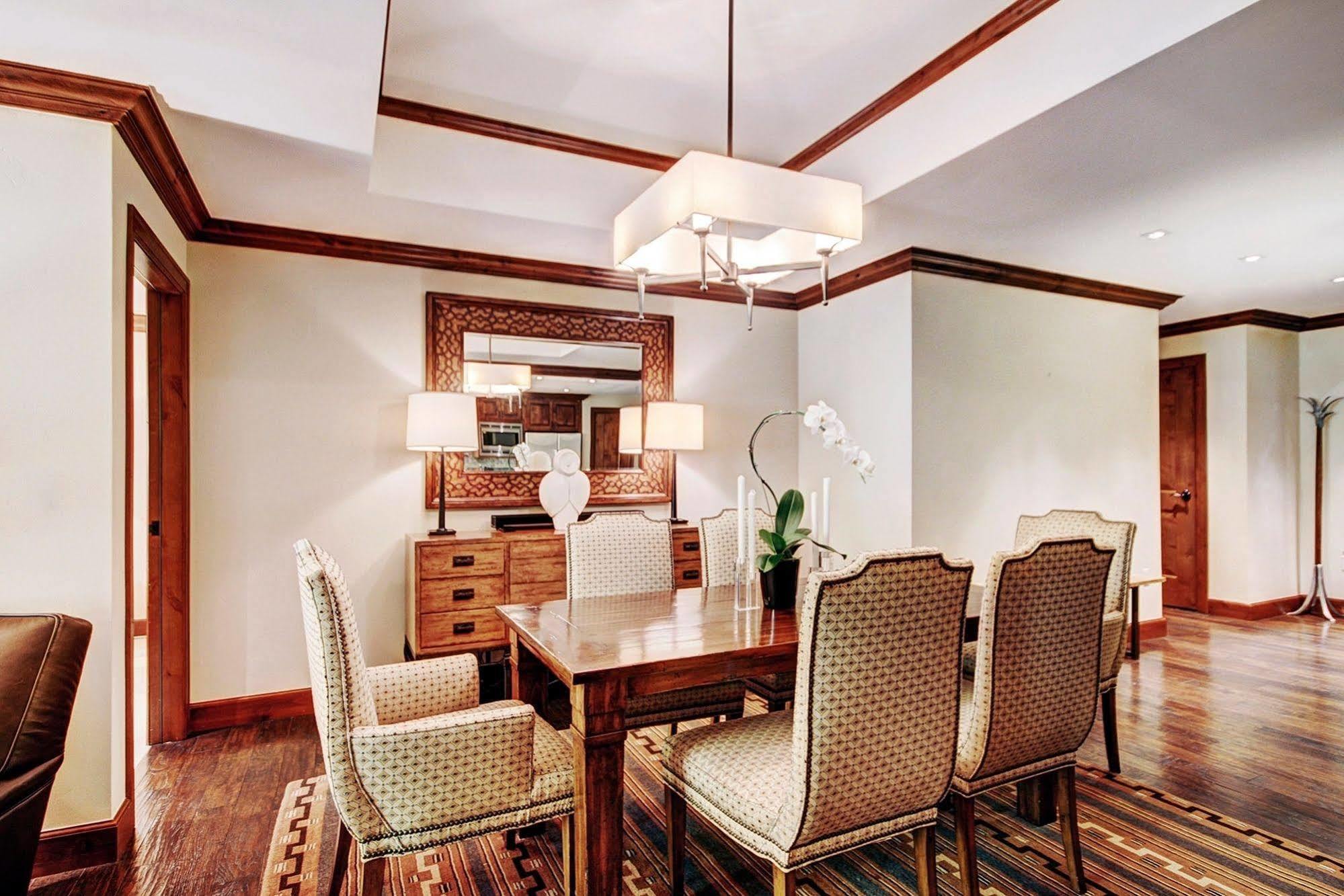 Legendary Lodging At The Ritz Вейл Екстериор снимка